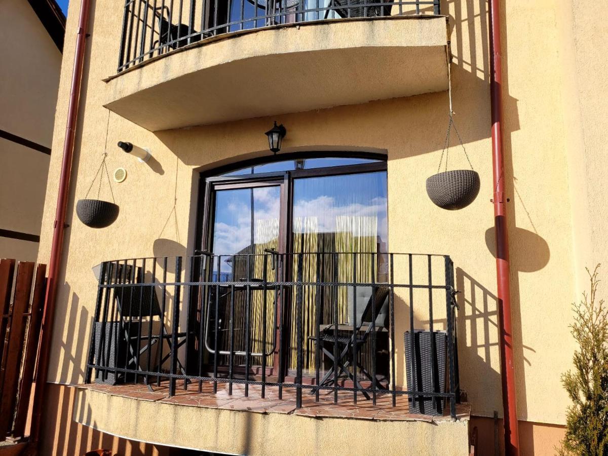 Dds Apartment Braşov Esterno foto
