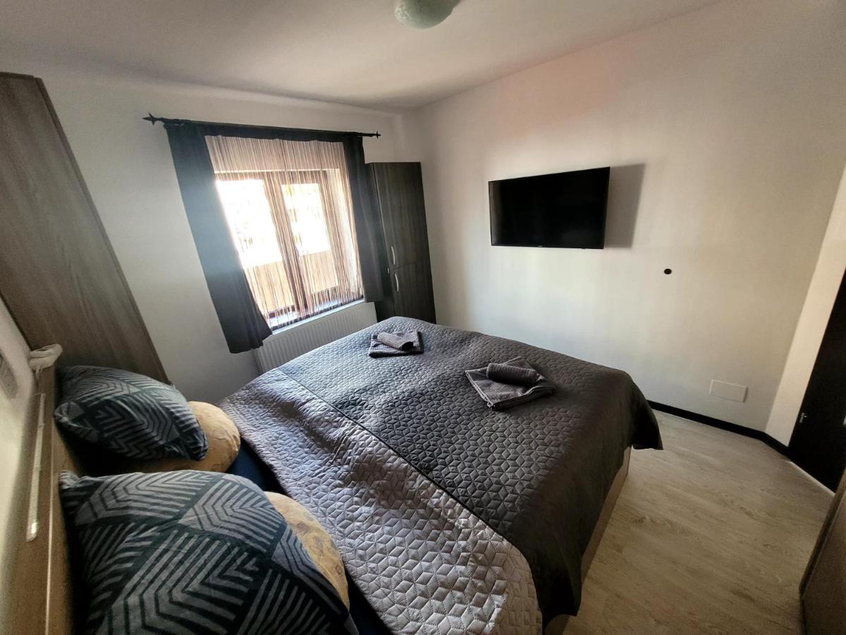 Dds Apartment Braşov Esterno foto